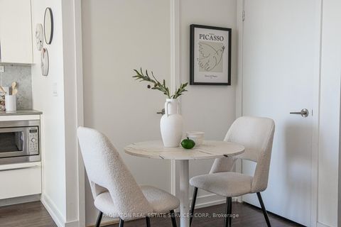 Photo 4 at 2507 - 115 McMahon Drive, Bayview Village, Toronto