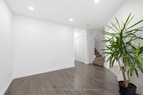Photo 9 at 20 - 138 Homestead Road, West Hill, Toronto