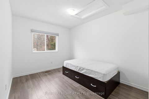 Photo 19 at 20 - 138 Homestead Road, West Hill, Toronto