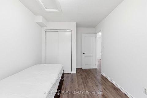 Photo 20 at 20 - 138 Homestead Road, West Hill, Toronto