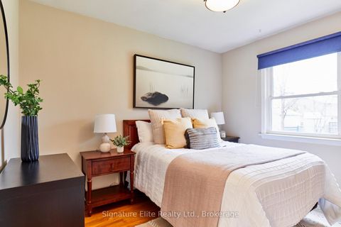 Photo 3 at 135 Toynbee Trail, Guildwood, Toronto