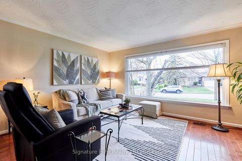 Photo 7 at 135 Toynbee Trail, Guildwood, Toronto