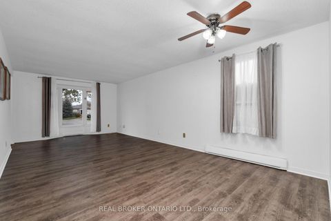 Photo 21 at 8 Maple Leaf Terrace, Cookstown, Innisfil