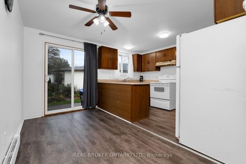 Photo 24 at 8 Maple Leaf Terrace, Cookstown, Innisfil