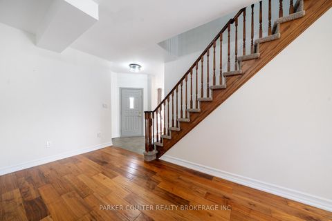 Photo 2 at 151 Raymond Crescent, Painswick South, Barrie