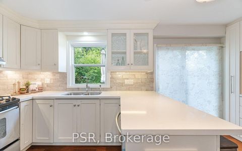 Photo 5 at 57 Stephen Drive, Queensway, Toronto