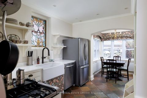 Photo 14 at 110 Hillsdale Avenue W, Eglinton, Toronto