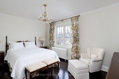 Photo 23 at 110 Hillsdale Avenue W, Eglinton, Toronto