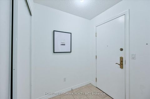 Photo 7 at 206 - 18 Sommerset Way, Willowdale East, Toronto