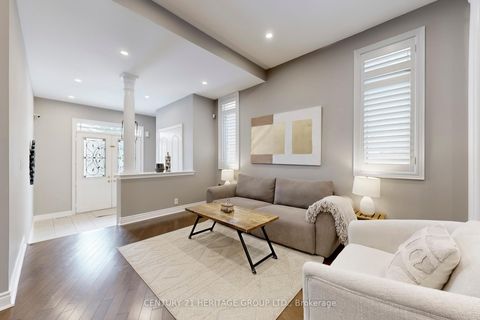 Photo 1 at 20 Altus Park Drive, Patterson, Vaughan