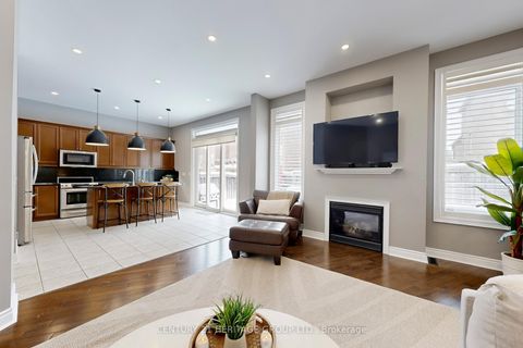Photo 4 at 20 Altus Park Drive, Patterson, Vaughan