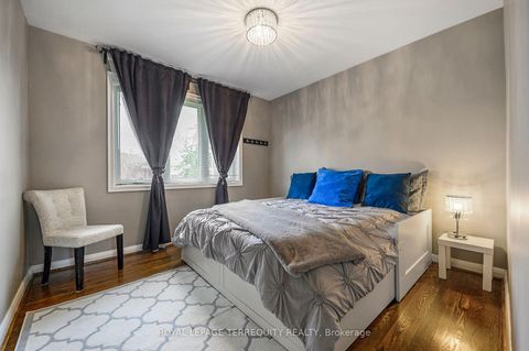 Photo 13 at 136 Strathburn Boulevard, Pelmo Park W5, Toronto