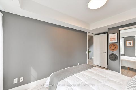 Photo 18 at TH40 - 93 The Queensway Avenue, Swansea, Toronto