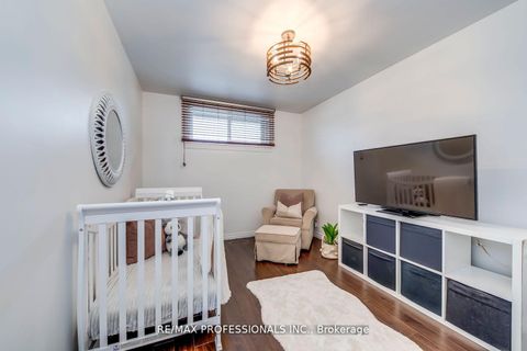 Photo 28 at 51 - 4345 Bloor Street W, Markland Wood, Toronto