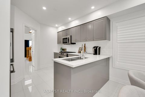 Photo 7 at 182 Buena Vista Drive, Sonoma Heights, Vaughan
