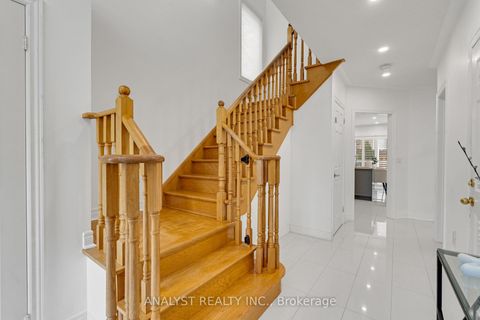 Photo 12 at 182 Buena Vista Drive, Sonoma Heights, Vaughan