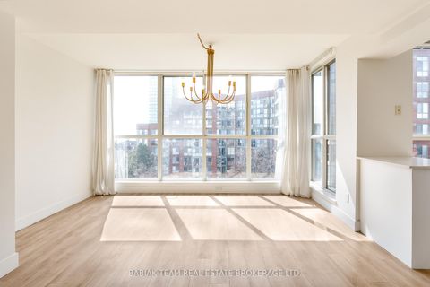Photo 15 at 752 - 24 Southport Street, Swansea, Toronto