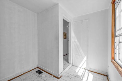 Photo 17 at 128 Galt Avenue, South Riverdale, Toronto