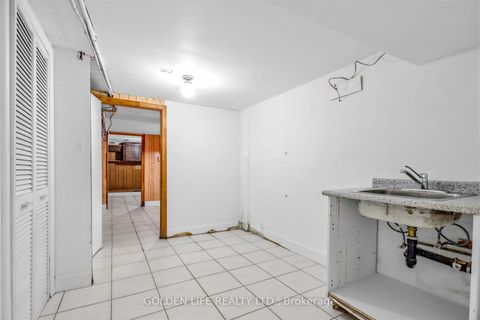 Photo 36 at 128 Galt Avenue, South Riverdale, Toronto