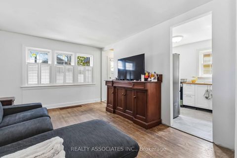 Photo 5 at 72 Manderley Drive, Cliffside, Toronto