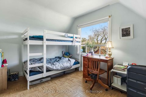 Photo 14 at 72 Manderley Drive, Cliffside, Toronto