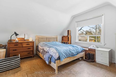 Photo 15 at 72 Manderley Drive, Cliffside, Toronto