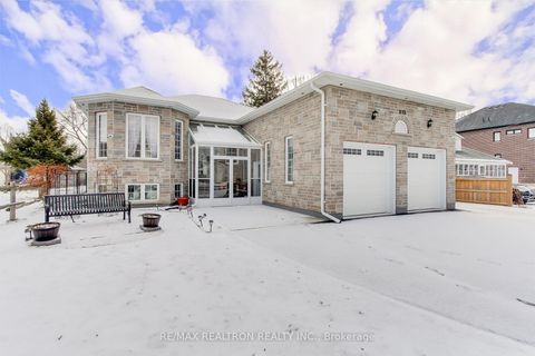 Photo 2 at 815 Churchill Lane, Historic Lakeshore Communities, Georgina