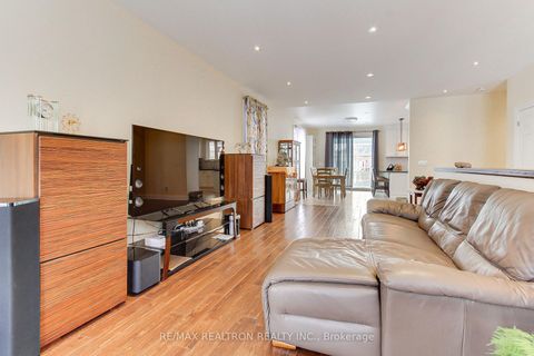 Photo 14 at 815 Churchill Lane, Historic Lakeshore Communities, Georgina