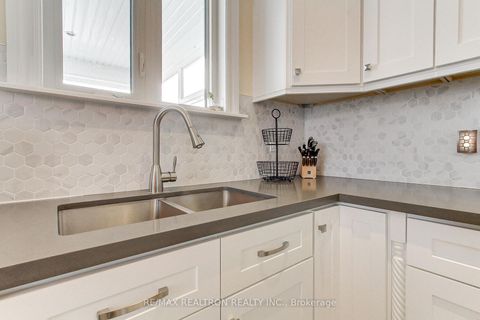 Photo 19 at 815 Churchill Lane, Historic Lakeshore Communities, Georgina