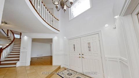 Photo 1 at 47 Edenbridge Drive, Beverley Glen, Vaughan