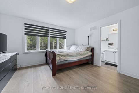 Photo 32 at 132 Blue Forest Crescent, Shore, Barrie