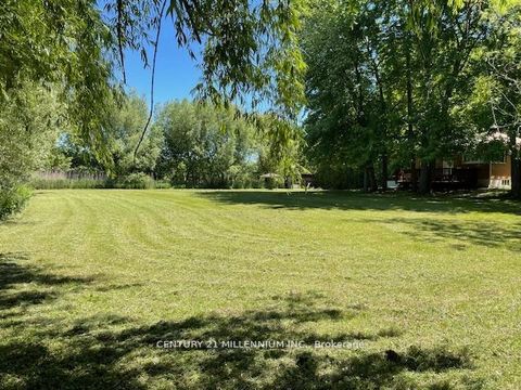 Photo 2 at 1027 Chapman Street, Rural Innisfil, Innisfil