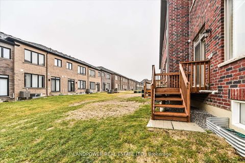Photo 31 at 32 Harvey Bunker Crescent, Angus Glen, Markham