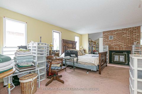 Photo 11 at 261 Badessa Circle, Brownridge, Vaughan
