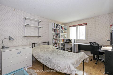 Photo 16 at 261 Badessa Circle, Brownridge, Vaughan