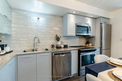 Photo 6 at 1006 - 8 Telegram Mews, Waterfront Communities C1, Toronto