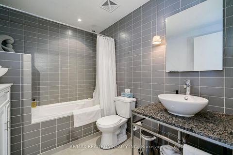 Photo 9 at 1003 - 75 Portland Street, Waterfront Communities C1, Toronto