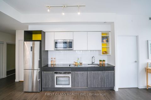 Photo 2 at 2010 - 68 Shuter Street, Yonge Corridor, Toronto