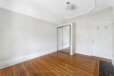 Photo 8 at 89 Beatrice Street, Bellwoods, Toronto