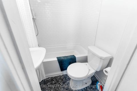 Photo 27 at 89 Beatrice Street, Bellwoods, Toronto