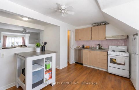 Photo 29 at 89 Beatrice Street, Bellwoods, Toronto