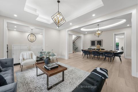 Photo 10 at 262 Senlac Road, Willowdale West, Toronto