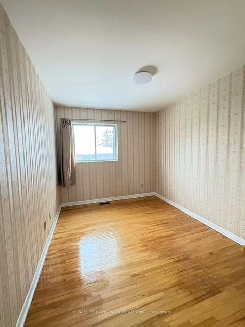 Photo 6 at 14 - 86 CASTLEBURY Crescent, Steeles, Toronto