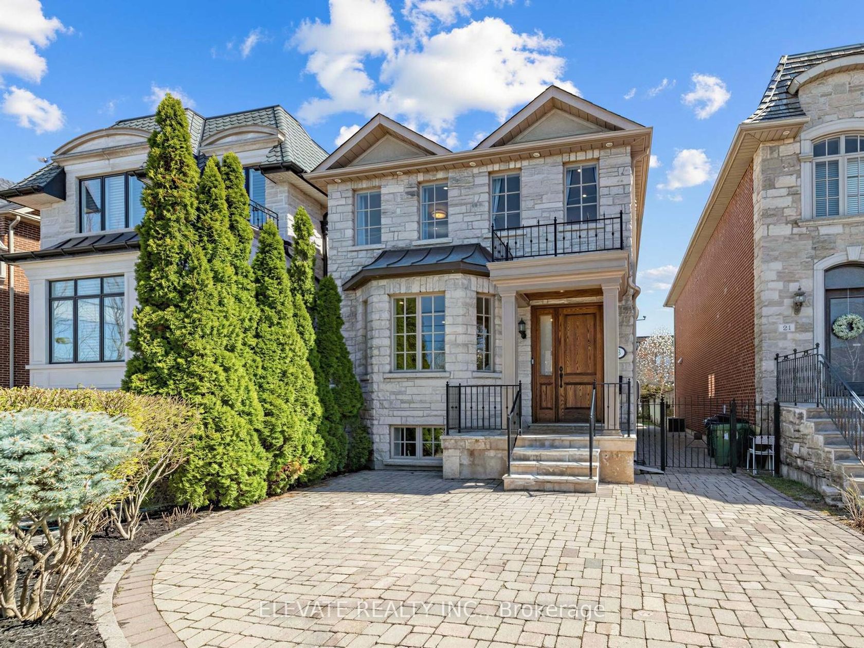 19 Dunblaine Avenue, Nortown, Toronto 