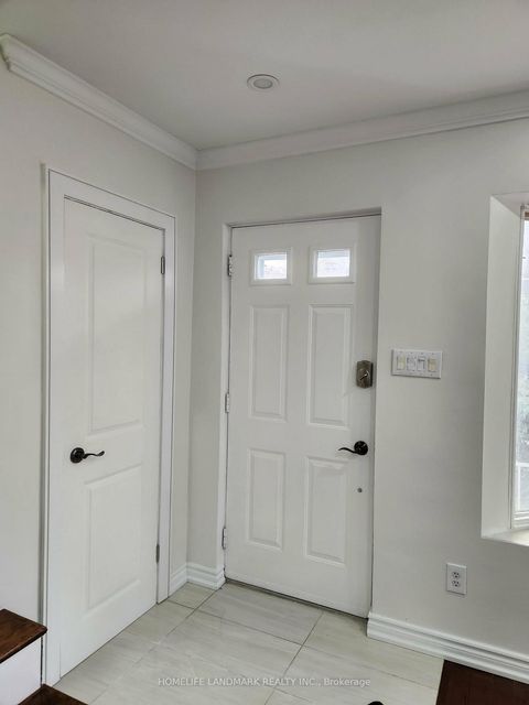 Photo 3 at 64 - 740 Kennedy Road, Ionview, Toronto