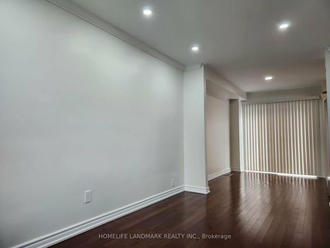 Photo 6 at 64 - 740 Kennedy Road, Ionview, Toronto