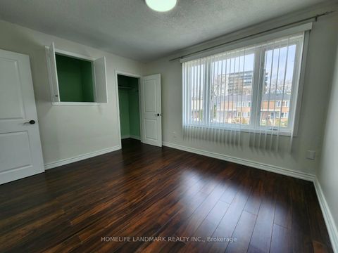 Photo 14 at 64 - 740 Kennedy Road, Ionview, Toronto