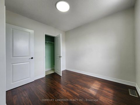 Photo 17 at 64 - 740 Kennedy Road, Ionview, Toronto