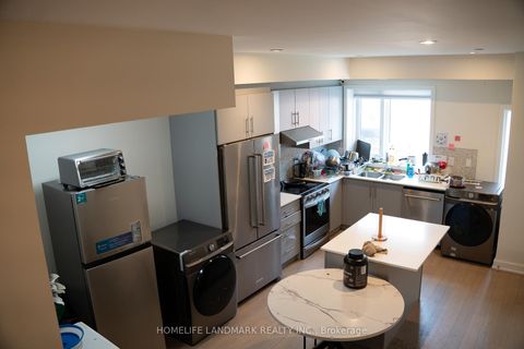 Photo 7 at 110 William Duncan Road, CFB, Toronto