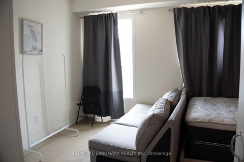 Photo 10 at 110 William Duncan Road, CFB, Toronto